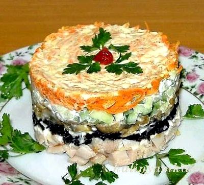 Салат обжорка с грибами и курицей рецепт с фото