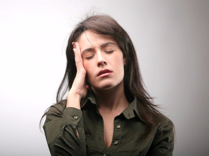 Если сильно болит ухо: возможные причины и что делать 
