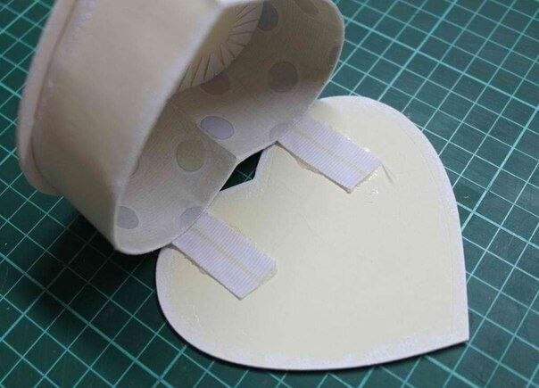 Коробочка-сердце из картона