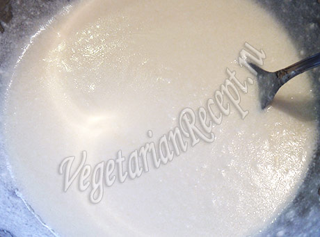 замешивание теста на кефире