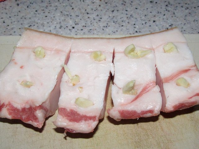 kak-zasolit-salo