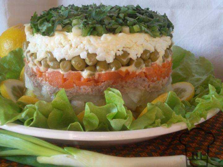 Салат с печенью трески легкий