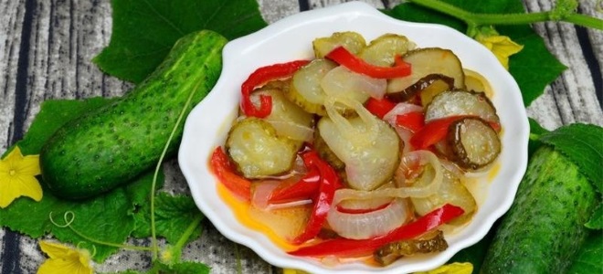 салат из огурцов лука перца на зиму