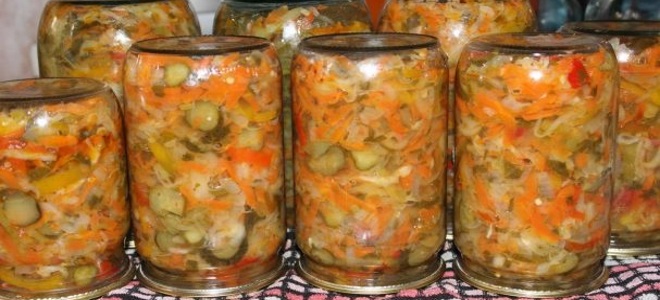 салат охотничий из зеленых помидор на зиму