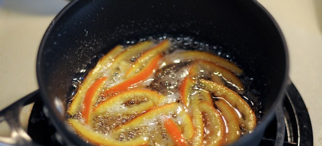 Сироп для цукатов из апельсиновых корок