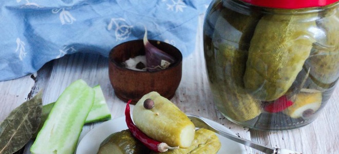 Засолка огурцов с водкой и лимонной кислотой