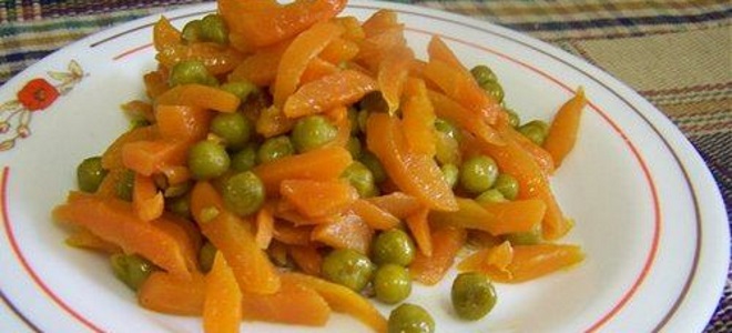 зеленый горошек с овощами на зиму