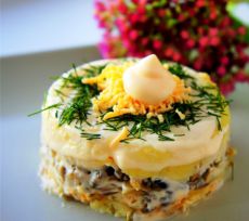 салат с курицей и картофелем