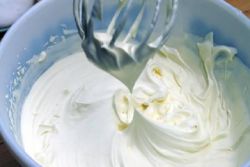 Как сделать сметанный крем густым