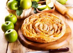 пирог из слоеного бездрожжевого теста