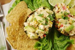 салат с кукурузой и сыром