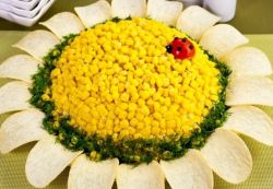 салат ромашка с чипсами рецепт