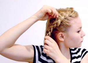 быстрая прическа на короткие волосы своими руками 3