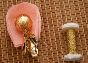 цветы из конфет своими руками8