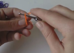 Браслет из резинок Чешуя дракона 2