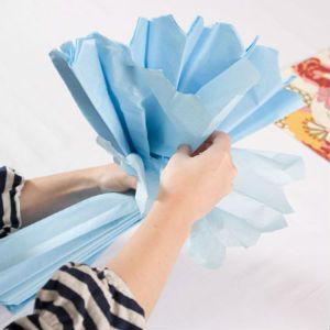 как сделать помпоны из бумаги5