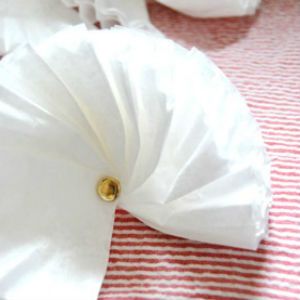 помпоны из бумаги своими руками4