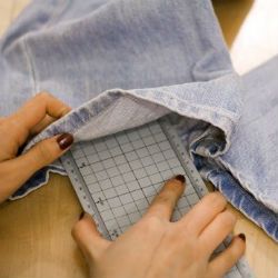 рваные джинсы своими руками3