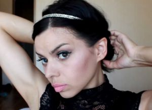 сделать прическу своими руками на короткие волосы 4