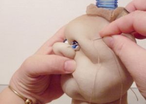 Куклы из колготок мастер класс фото 15