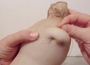 Куклы из колготок мастер класс фото 8