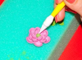 Цветы из холодного фарфора13