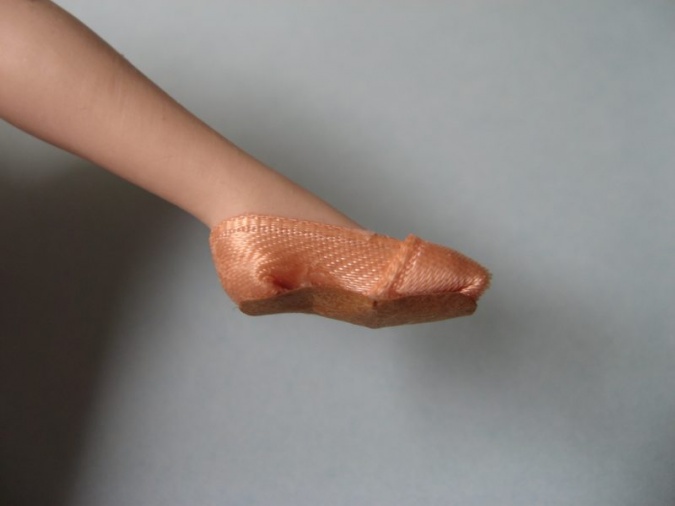 Поделки для девочек: Как сделать пуанты для куклы