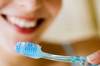 How to keep your teeth clean