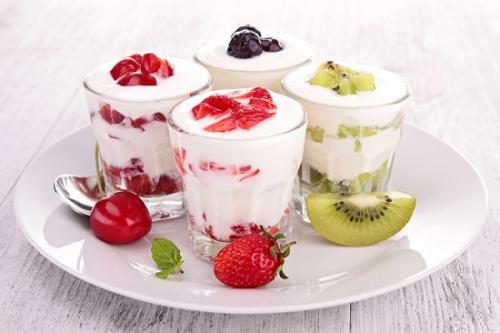 Как из кефира сделать йогурт. Йогурт в домашних условиях: Как сделать без закваски, из молока, из кефира? Приготовление йогурта — в йогуртнице, в мультиварке, без йогуртницы 13