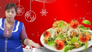 Салат Цезарь с жареной куриной грудкой