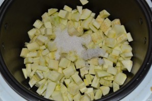 Салат из помидоров и кабачков на зиму - фото шаг 5