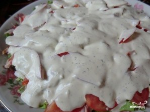 Салат с копченой курицей и сыром - фото шаг 4