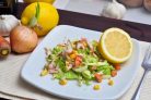 Салат с курицей и пекинской капустой