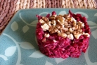 Свекла с грецким орехом и чесноком