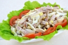 Куриный салат с ветчиной и опятами