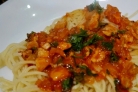 Паста с курицей в томатном соусе
