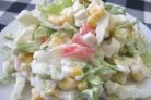 Салат с капустой и крабовыми палочками