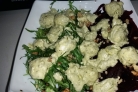 Салат из вареной свеклы с рукколой