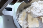 Белково-масляный крем на швейцарской меренге