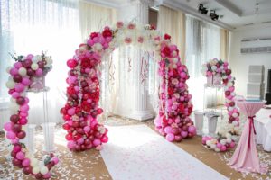 Свадебная арка с шарами