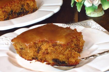 Фото рецепта Пирог с черносливом и карамелью