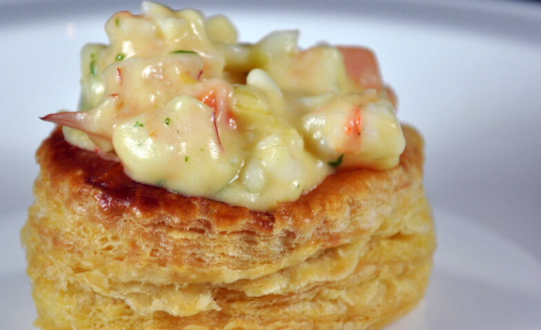 Волованы с креветочным жюльеном